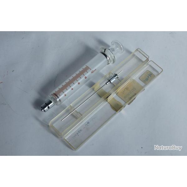 Ancienne seringue m�dicale verre chirurgie