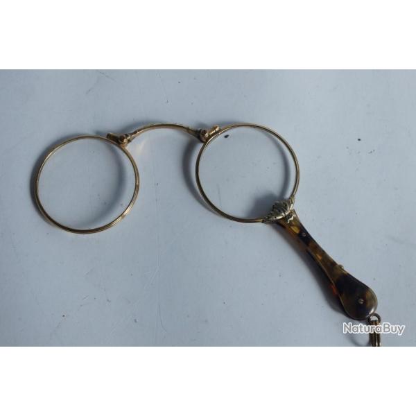 Binocle face � main pomponne