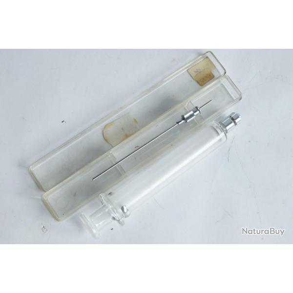 Ancienne seringue m�dicale verre chirurgie