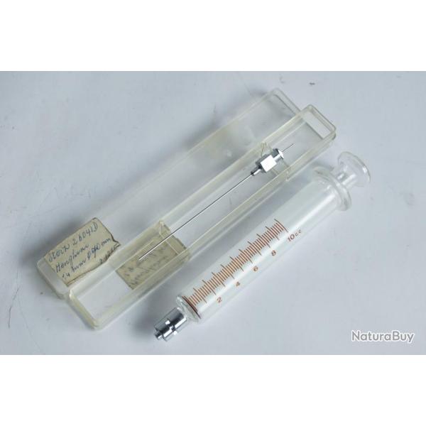 Ancienne seringue m�dicale verre chirurgie
