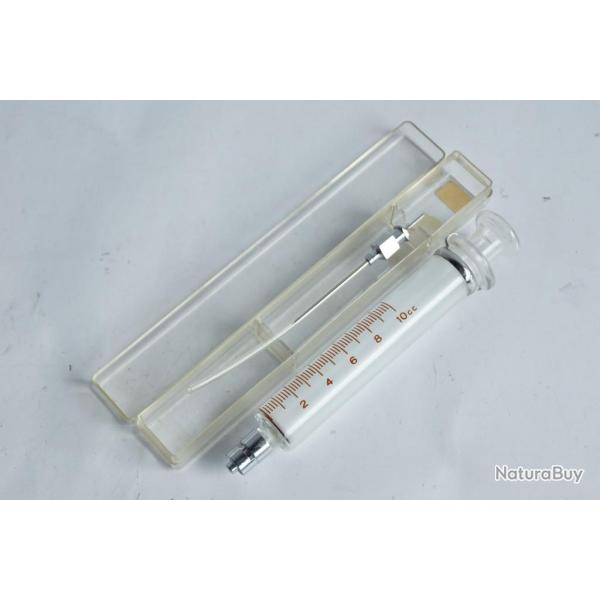 Ancienne seringue m�dicale verre chirurgie
