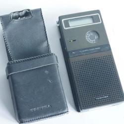 Radio R&eacute;veil baladeur Toshiba QR-2000 Japon