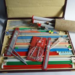 Boite Aiguilles &agrave; tricoter Crochets