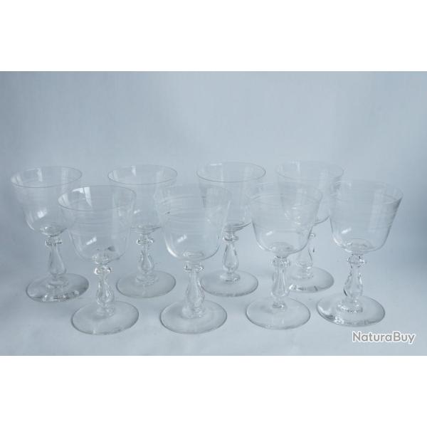 8 Verres � vin cristal grav� pied creux