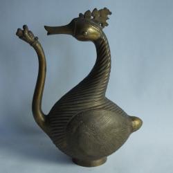 Ancienne aigui&egrave;re zoomorphe laiton Moghol Inde