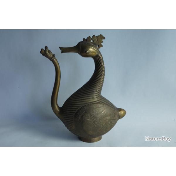 Ancienne aigui�re zoomorphe laiton Moghol Inde