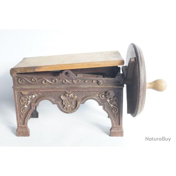 Coupe-tabac fonte 1900