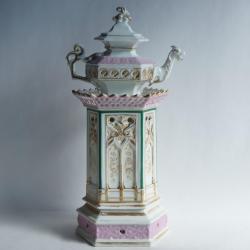 Tisani&egrave;re porcelaine Cath&eacute;drale XIXe si&egrave;cle