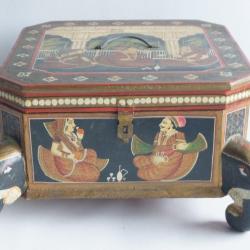 Coffret &agrave; &eacute;pices bois peint &eacute;l&eacute;phants Inde Rajasthan