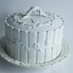 Cloche &agrave; fromage fa&iuml;ence anglaise vannerie George Jones XIXe si&egrave;cle
