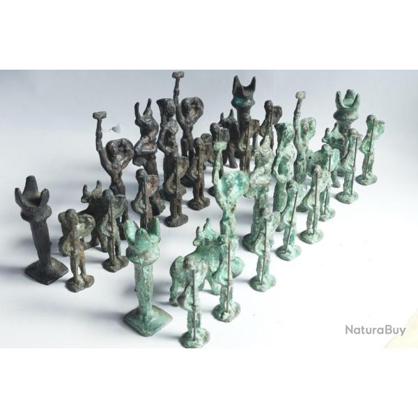 Jeu d'�checs bronze brutaliste