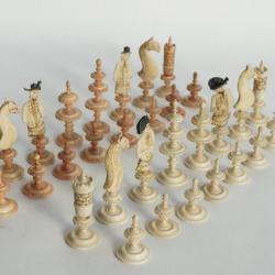 Rare Jeu d'&eacute;checs os allemand Geislingen XVIIIe si&egrave;cle