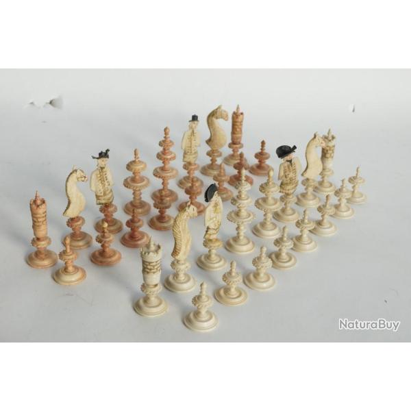 Rare Jeu d'�checs os allemand Geislingen XVIIIe si�cle