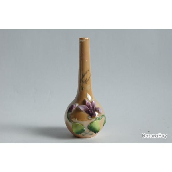 Petit vase soliflore porcelaine Cyclamen