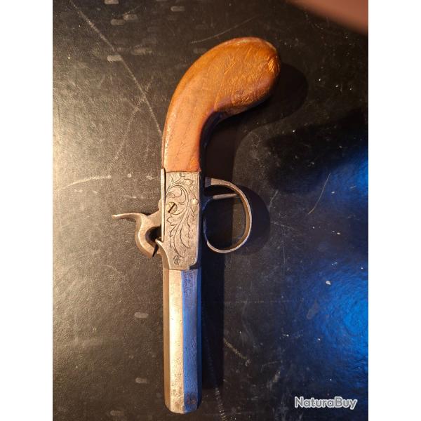 Pistolet de voyage � percution 19eme si�cle