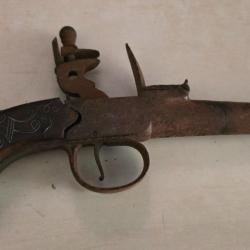 PISTOLET  A SILEX ANGLAIS XVIII&egrave;me  Londres  par W.Guy de Londres