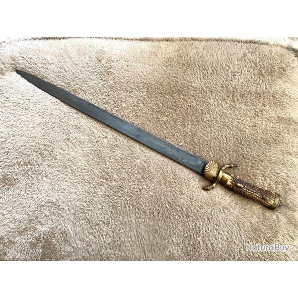 Ancienne dague de v�nerie Chasse Allemande garde pattes de cerf