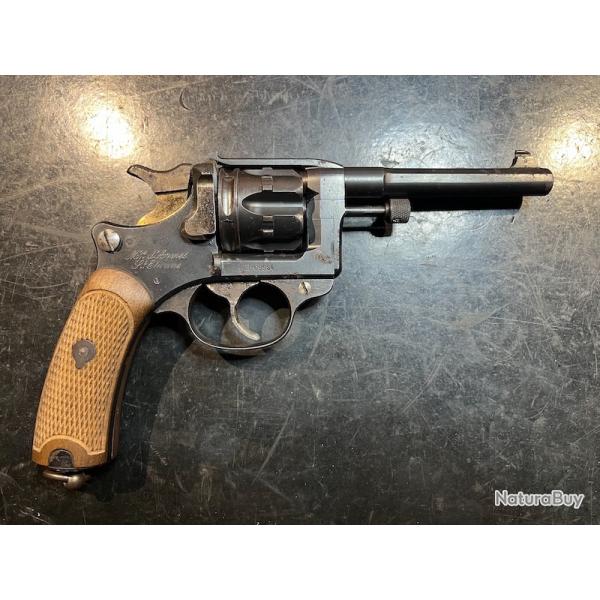 REVOLVER MAS MODELE 1892 CALIBRE 8MM LEBEL BON �TAT