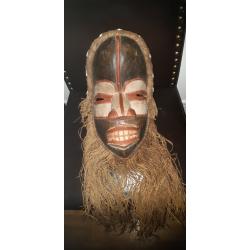 Masque ancien africain