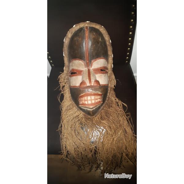 Masque ancien africain