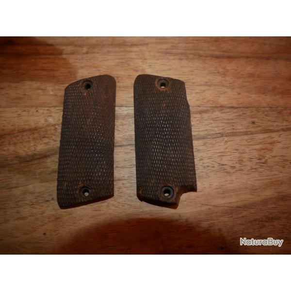 Paire de plaquettes de pistolet RUBY petit mod�le � 7 coups