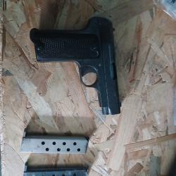 Pistolet ruby 7.65
