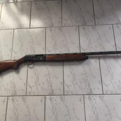Fusil semi-automatique calibre 12
