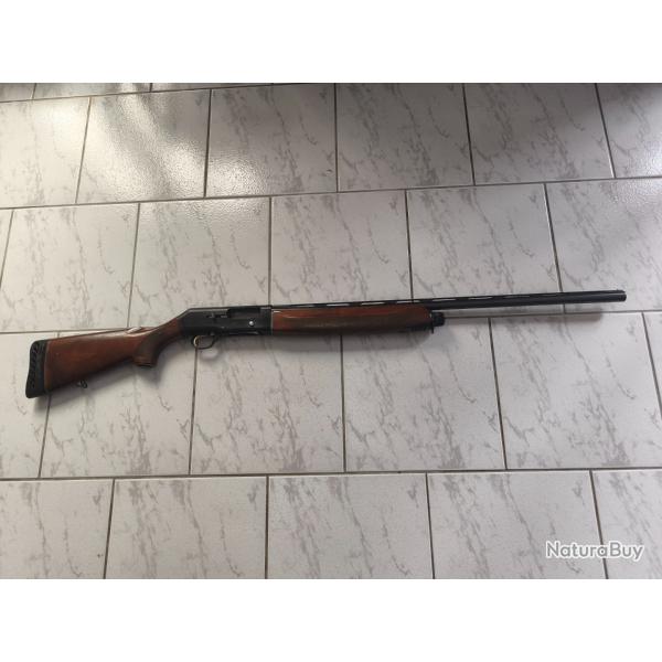 Fusil semi-automatique calibre 12