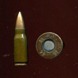 7.92 x 33 kurz Sturmgewehr - Allemagne 1944 - balle cuivre  - marquage : aux de 1944