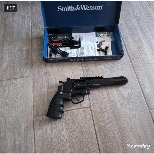 Smith & Wesson 327 Trr8 Co2
