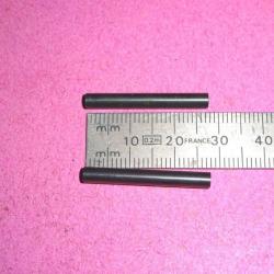 2 axes goupilles NEUFS fusil diam&egrave;tre 3.5 / longueur 28mm -VENDU PAR JEPERCUTE (D21E67)