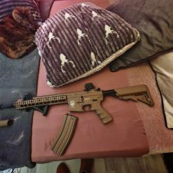 Airsoft GR 15 G &G armurerie dans ca boite batterie est chargeur utilis&eacute; 4 fois