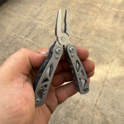 pince multi fonction