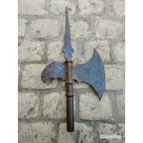 Hallebarde