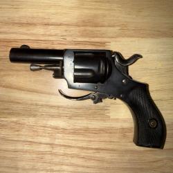REVOLVER 320 BULLDOG EN PARFAIT ETAT D'ORIGINE