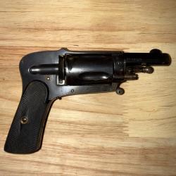 REVOLVER VELODOG A.FRANCOTTE A LIEGE  EN TRES BON  ETAT D'ORIGINE