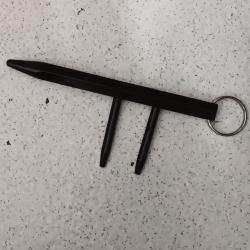 Kutoban m&eacute;tal art martial d&eacute;fense 15cm