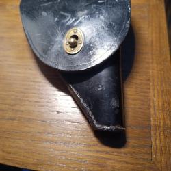 ETUIS OU HOLSTER POUR PETIT PISTOLET INCONNU............a025