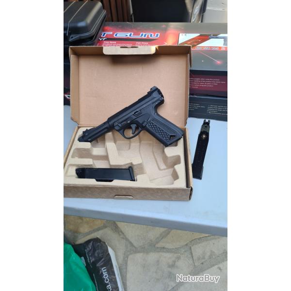 AAP-01 Assassin Noir AAC Gaz + 2 chargeurs + holster