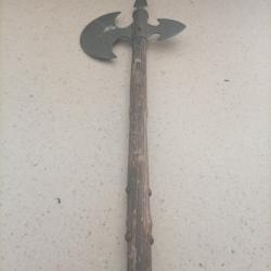 Armes m&eacute;di&eacute;vale ou viking