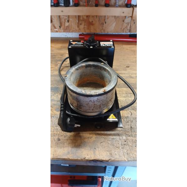 Vends four � plomb Lyman + moules