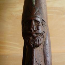 ANCIEN FUSIL DE CHASSE A PERCUSSION DU 19 EME SI&Egrave;CLE, CROSSE SCULPT&Eacute;E, BON ETAT