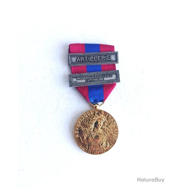 M�daille - FR65305e  D�f. Nat classe bronze  agrafe M.A.E & artillerie