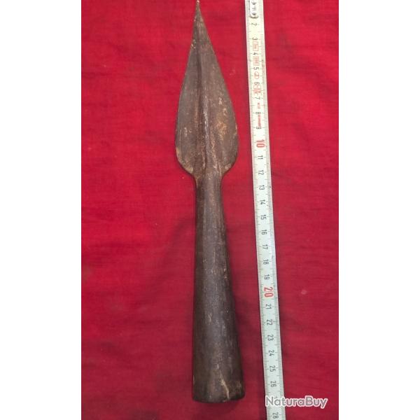 Fer de pique r�volutionnaire A N retaill� autrefois en fer de lance de cavalerie. 400gr. 27 cm.
