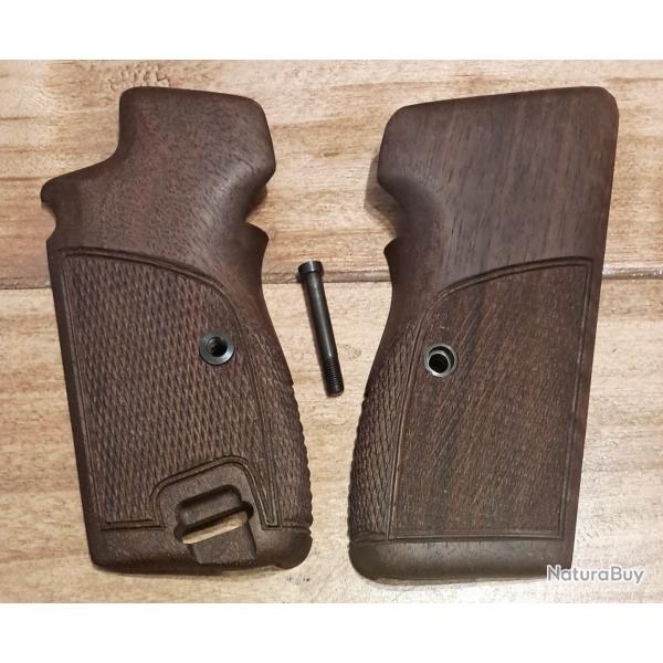 SIG P210 plaquettes bois