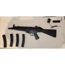 HK MP5 R&eacute;plique Airsoft (JG070 A4) + 4 chargeurs