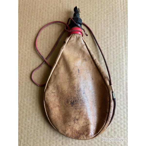 Gourde en cuir v�ritable