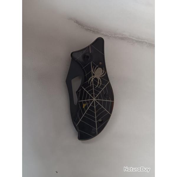 Petit Couteau Mtech Spider 13cm tr�s bon etat