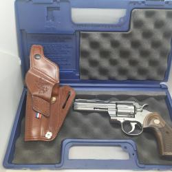 Revolver Colt python cal 357 mag quasiment neuf