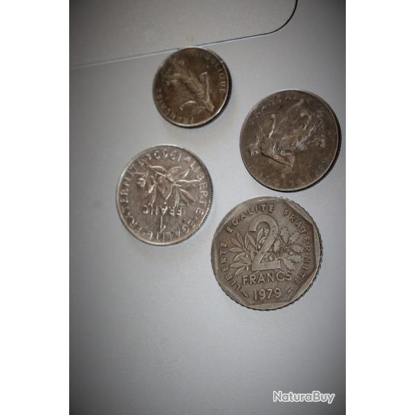 PETIT LOT DE PIECES EN ARGENT **VOIR LES PHOTOS**COLLECTION**